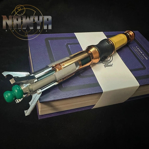 11th doctor who cacciavite - doctor,