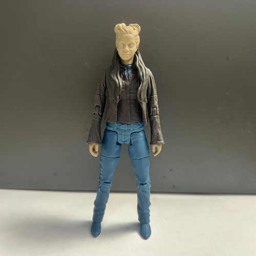 Doctor who yaz khan - yaz,
