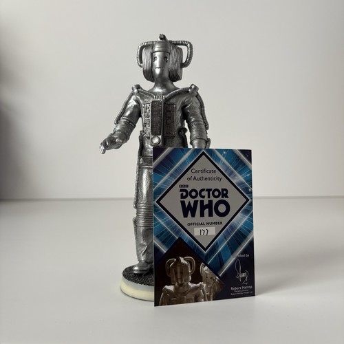 Who robert harrop cyberman - dr,